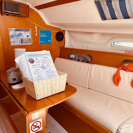 Surfbird Cozy Sailboat Escape *