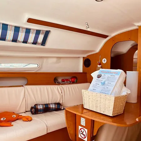 Surfbird Cozy Sailboat Escape